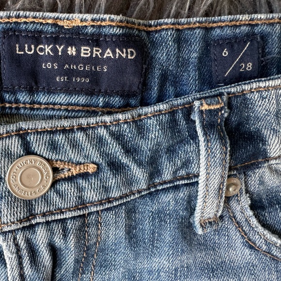 Lucky Brand Women’s Jean Shorts ‘The Cut Off’ Size 6/28. Preowned/Like NEW! - Picture 8 of 9
